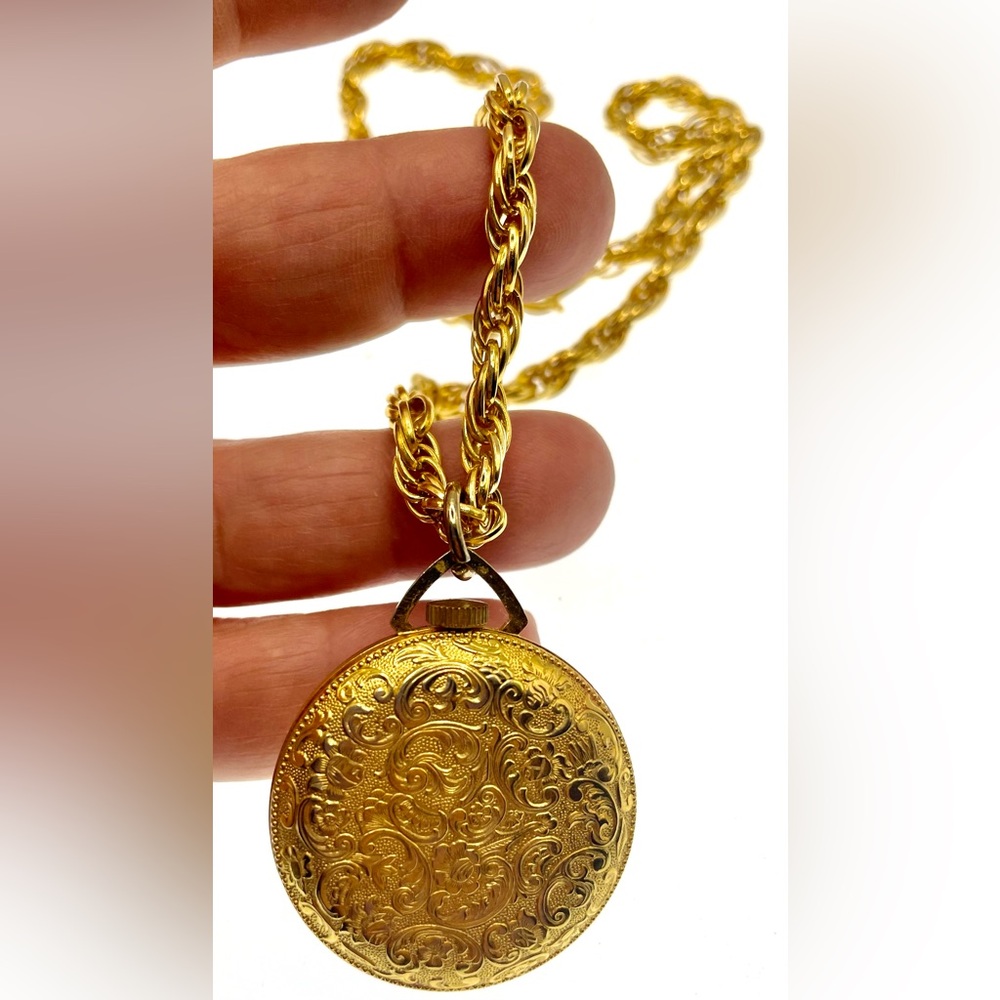 Vintage Lucerne Swiss Made Pendant Watch Necklace Roman Numeral GoldTone Working - Picture 7 of 8